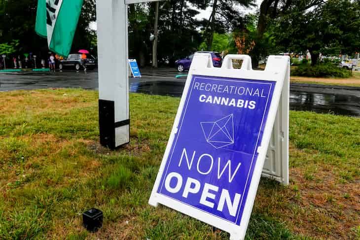 Massachusetts recreational marijuana